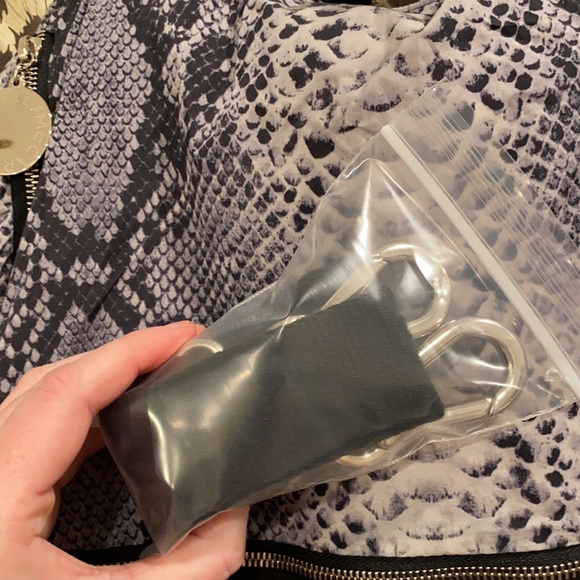 RARE Stella McCartney LARGE Python Tote Bag ⚡️ - Picture 3 of 12